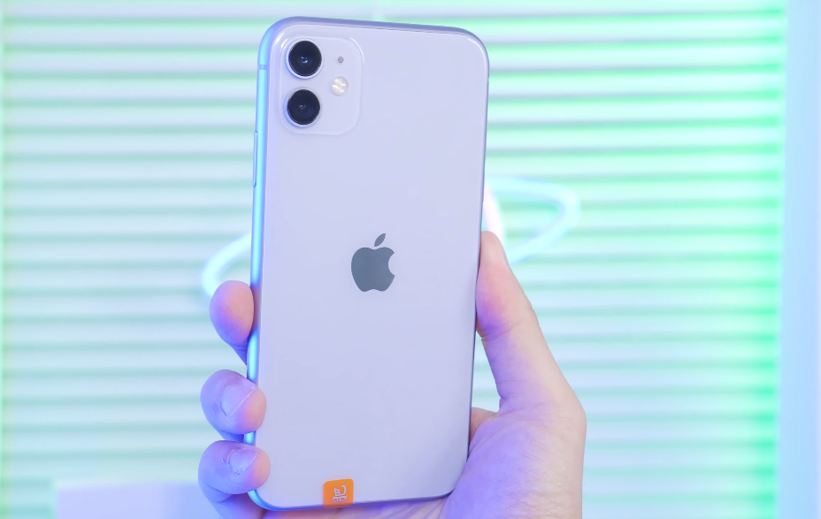 iPhone 11